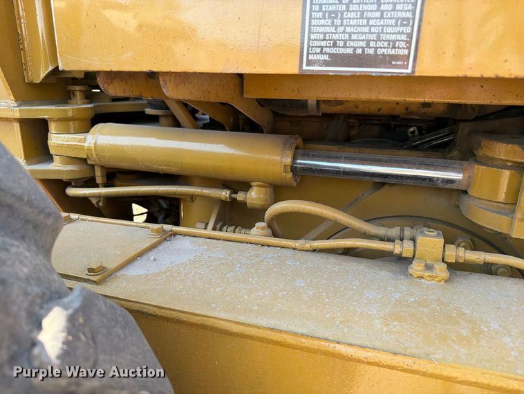 image for item FN3604 2002 Caterpillar 143H VHP motor grader