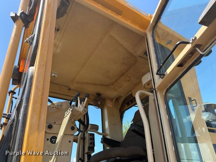 image for item FN3604 2002 Caterpillar 143H VHP motor grader