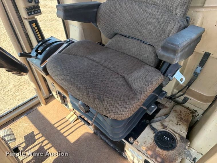 image for item FN3604 2002 Caterpillar 143H VHP motor grader