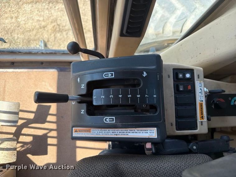 image for item FN3604 2002 Caterpillar 143H VHP motor grader