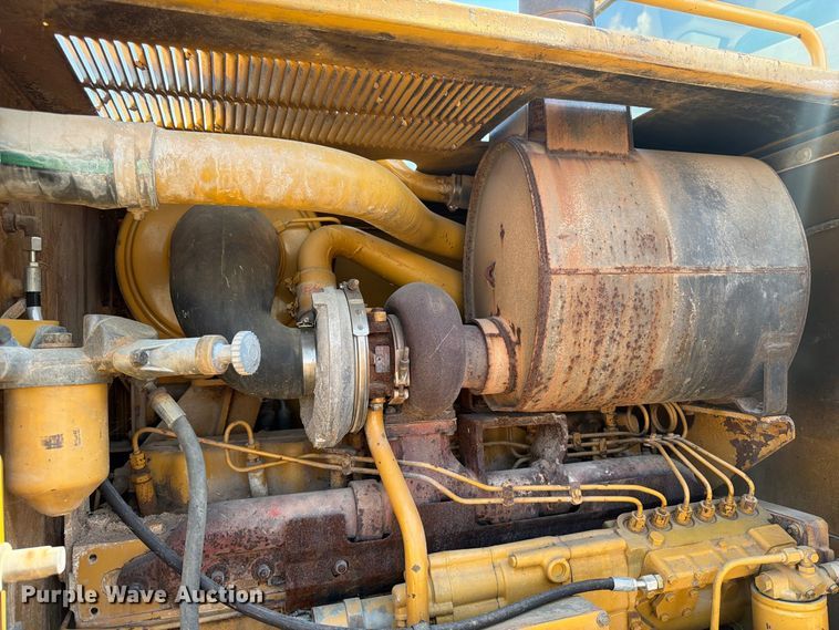 image for item FN3604 2002 Caterpillar 143H VHP motor grader