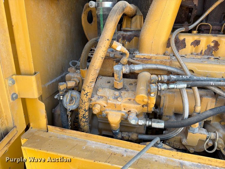 image for item FN3604 2002 Caterpillar 143H VHP motor grader