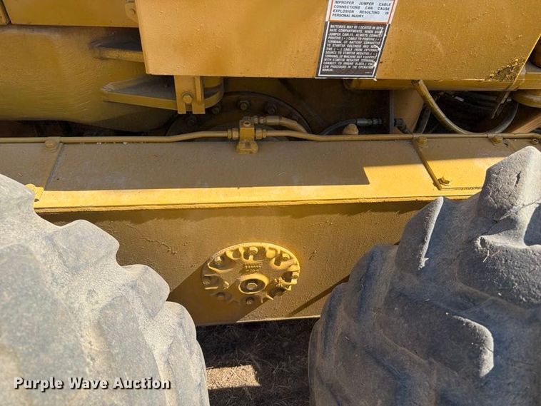image for item FN3604 2002 Caterpillar 143H VHP motor grader