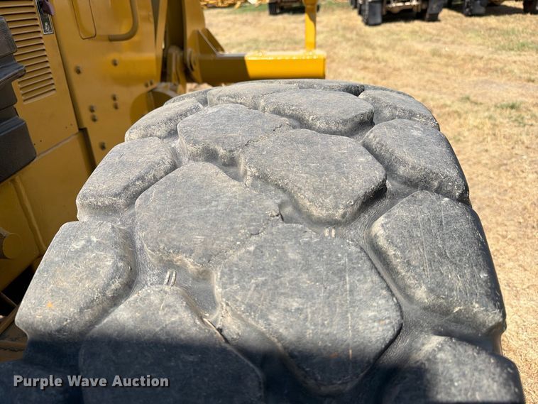 image for item FN3605 2007 Caterpillar 140HNA VHP Plus motor grader