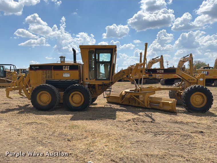 2005 Caterpillar 140H VHP