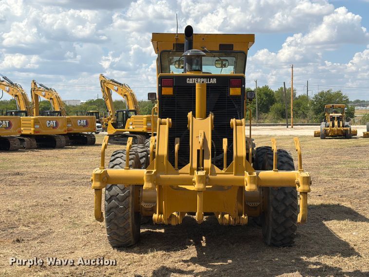 2005 Caterpillar 140H VHP