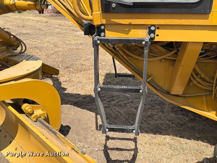2005 Caterpillar 140H VHP