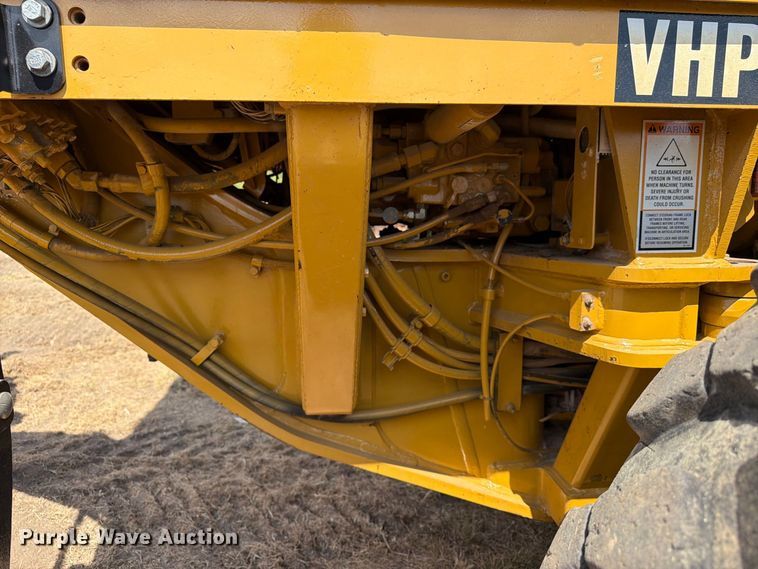 2005 Caterpillar 140H VHP