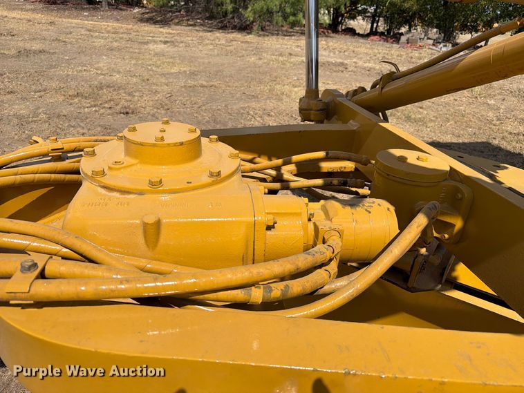 2005 Caterpillar 140H VHP
