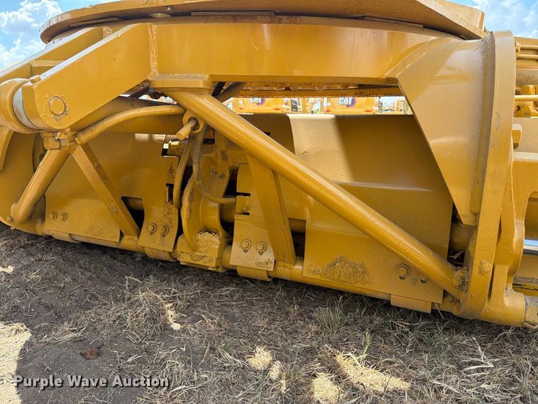 2005 Caterpillar 140H VHP