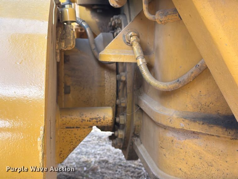 2005 Caterpillar 140H VHP