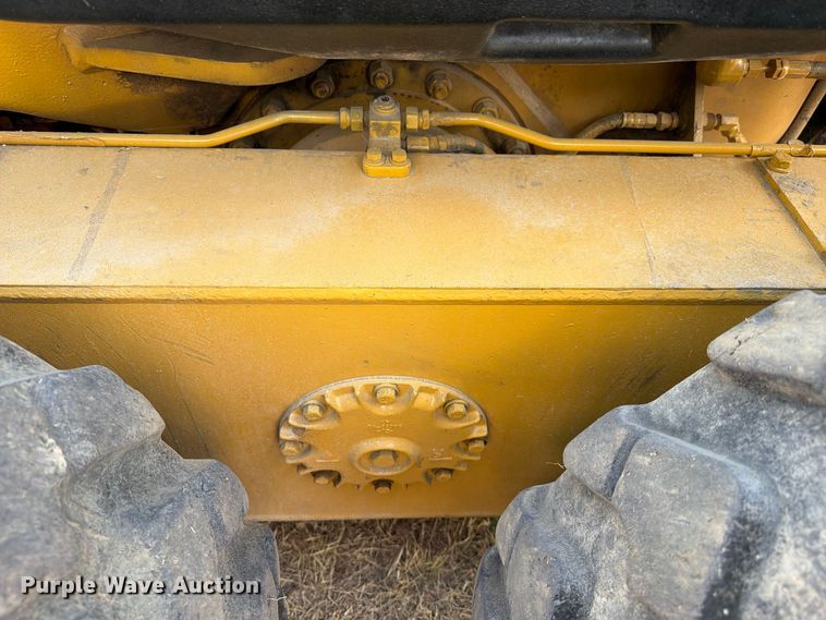 2005 Caterpillar 140H VHP