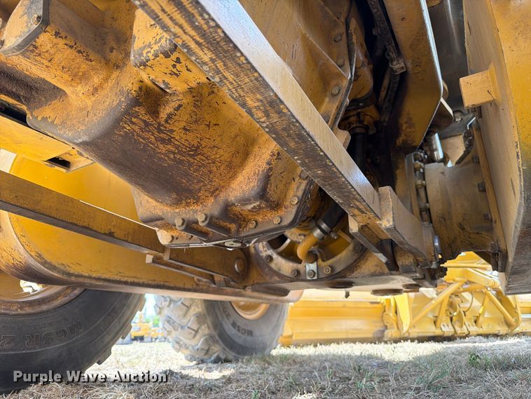 2005 Caterpillar 140H VHP