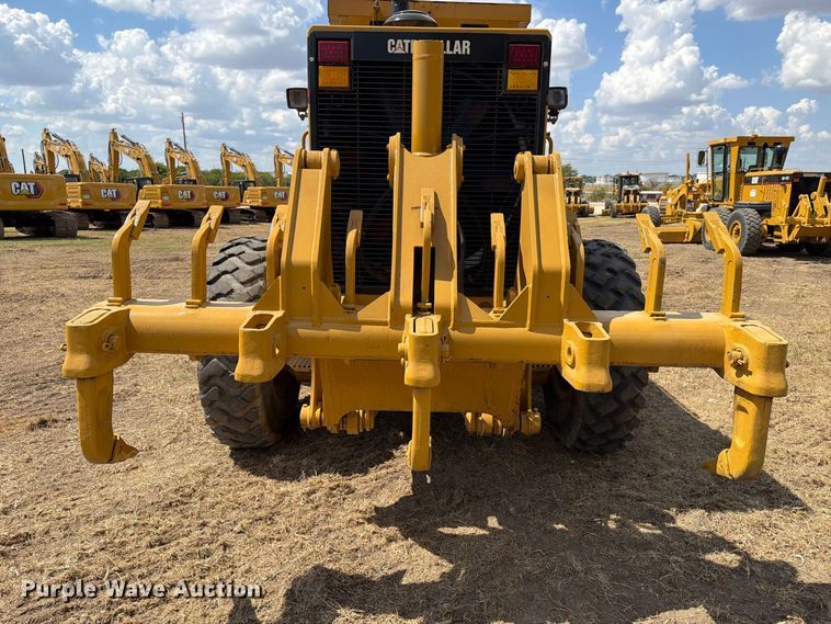 2005 Caterpillar 140H VHP