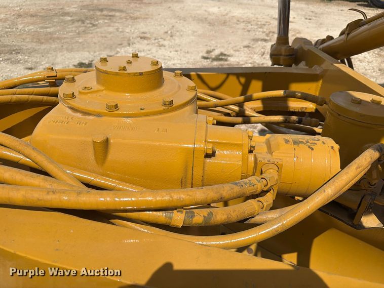2005 Caterpillar 140H VHP
