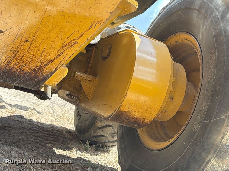 2005 Caterpillar 140H VHP