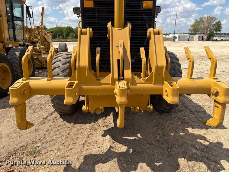 2005 Caterpillar 140H VHP