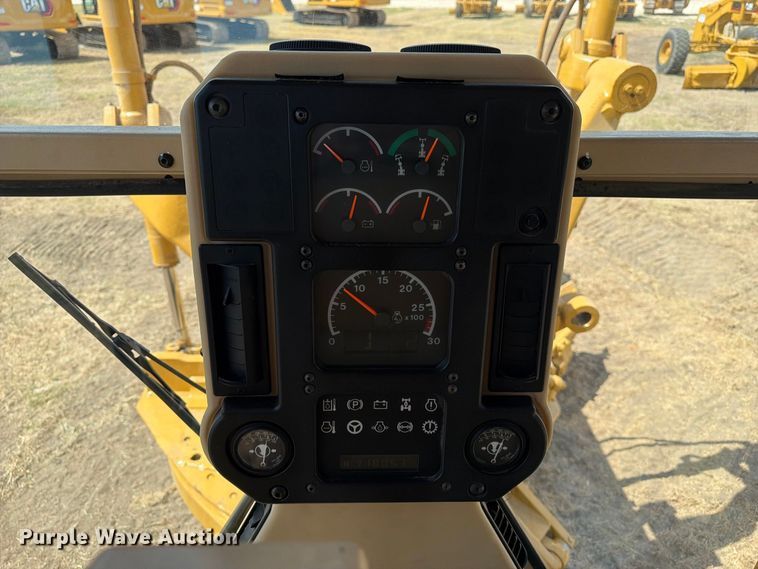 2005 Caterpillar 140H VHP