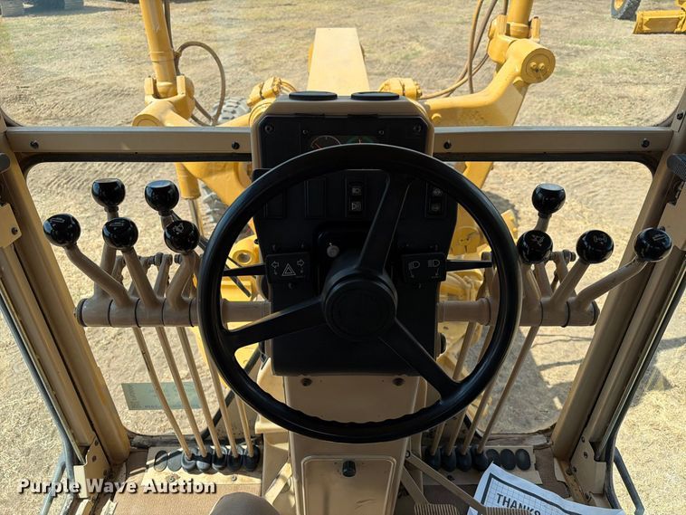 2005 Caterpillar 140H VHP