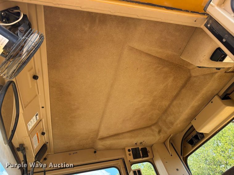 2005 Caterpillar 140H VHP