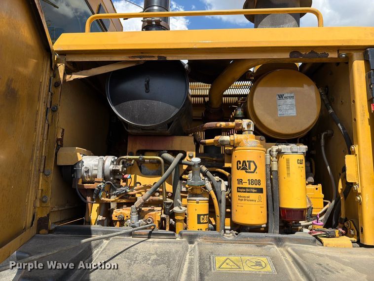 2005 Caterpillar 140H VHP