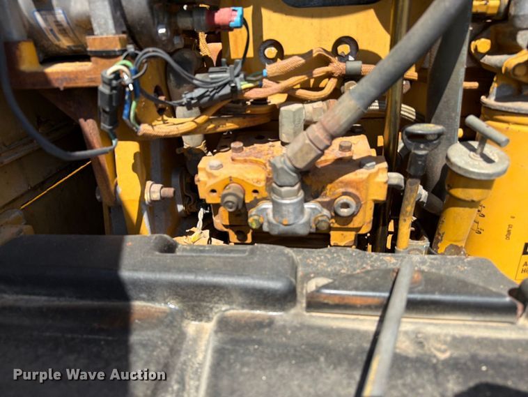 2005 Caterpillar 140H VHP