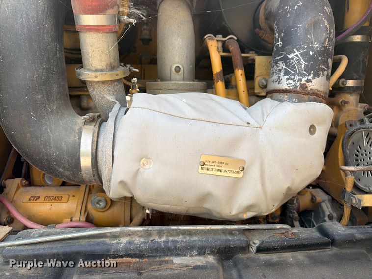 2005 Caterpillar 140H VHP