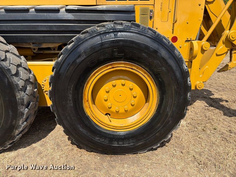 2005 Caterpillar 140H VHP