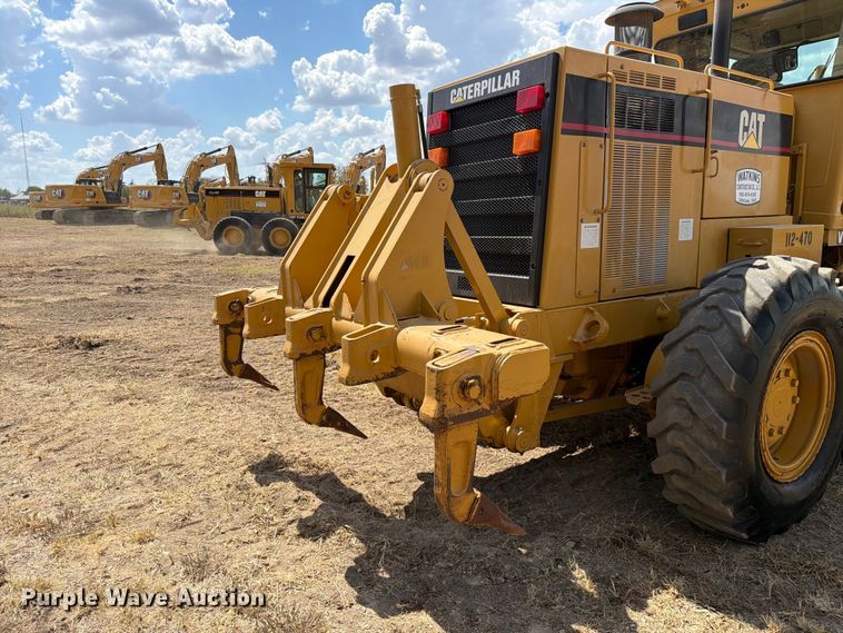 image for item FN3607 2001 Caterpillar 140H motor grader