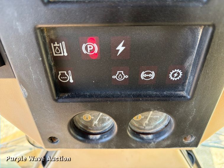image for item FN3607 2001 Caterpillar 140H motor grader