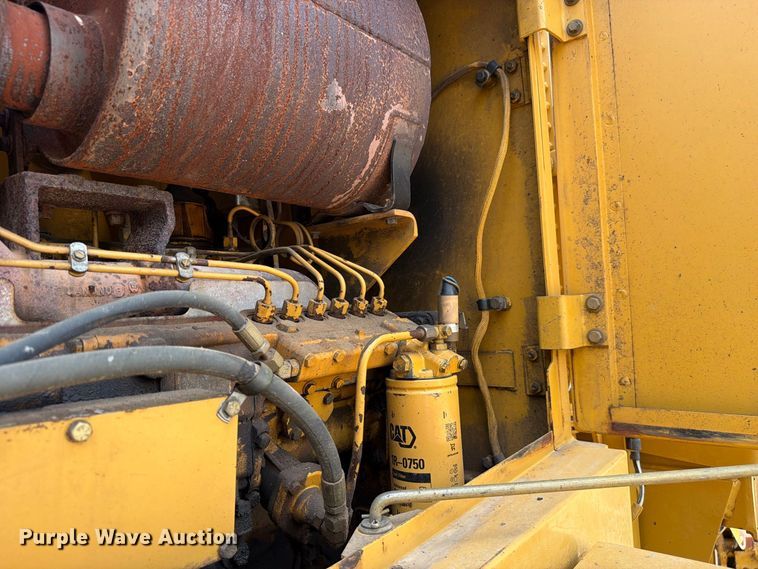 image for item FN3607 2001 Caterpillar 140H motor grader