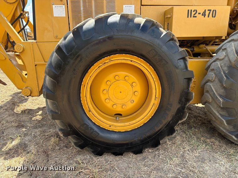 image for item FN3607 2001 Caterpillar 140H motor grader
