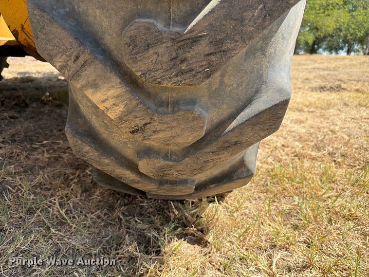 image for item FN3607 2001 Caterpillar 140H motor grader