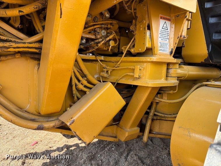 image for item FN3608 2005 Caterpillar 163H VHP motor grader