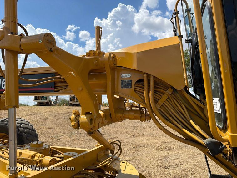 image for item FN3608 2005 Caterpillar 163H VHP motor grader