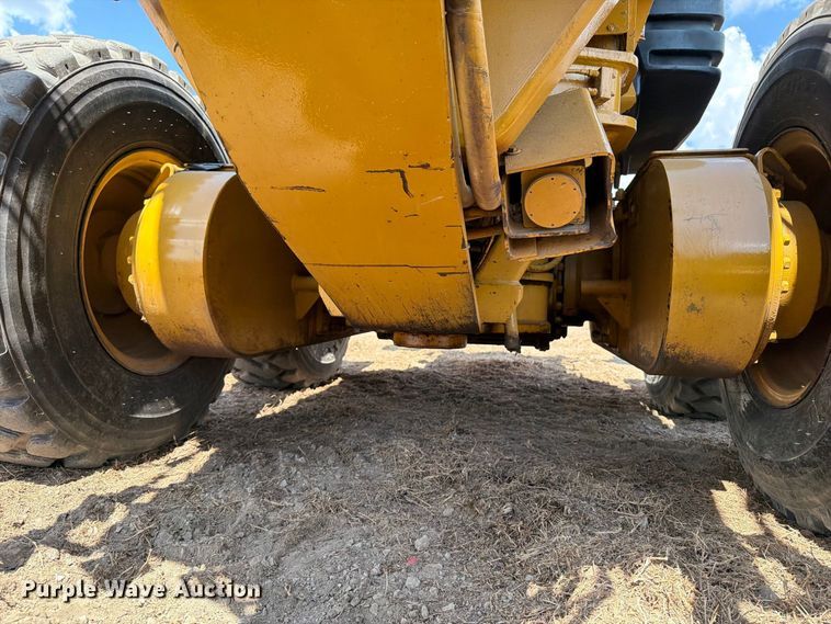 image for item FN3608 2005 Caterpillar 163H VHP motor grader