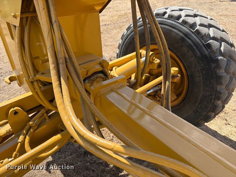 image for item FN3608 2005 Caterpillar 163H VHP motor grader