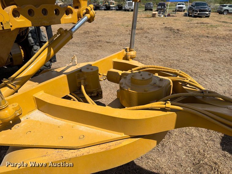image for item FN3608 2005 Caterpillar 163H VHP motor grader