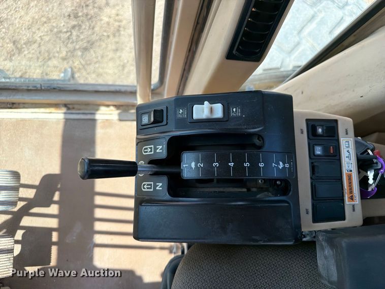 image for item FN3608 2005 Caterpillar 163H VHP motor grader