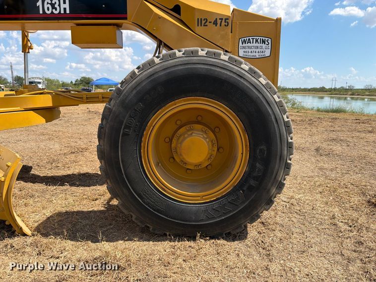 image for item FN3608 2005 Caterpillar 163H VHP motor grader