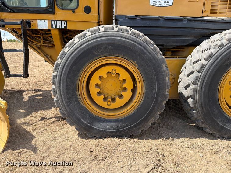 image for item FN3608 2005 Caterpillar 163H VHP motor grader
