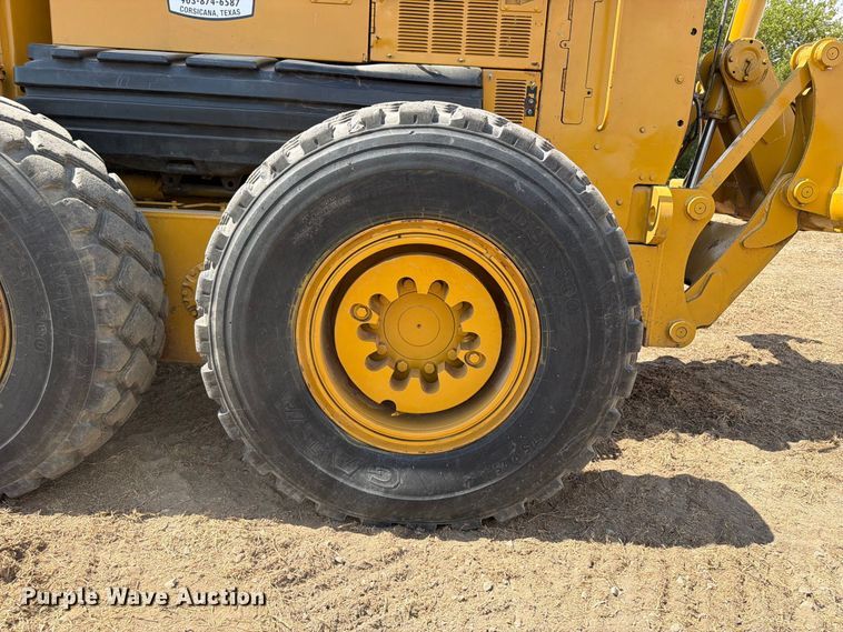 image for item FN3608 2005 Caterpillar 163H VHP motor grader