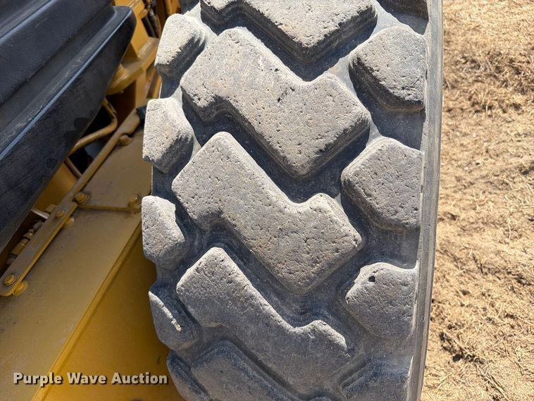 image for item FN3608 2005 Caterpillar 163H VHP motor grader