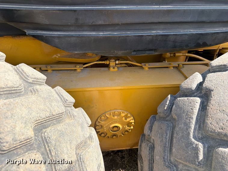 image for item FN3608 2005 Caterpillar 163H VHP motor grader