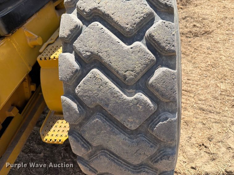 image for item FN3608 2005 Caterpillar 163H VHP motor grader