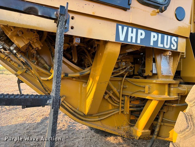image for item FN3609 2007 Caterpillar 140H VHP Plus motor grader