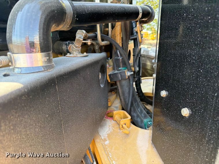 image for item FN3611 2011 Caterpillar 140M motor grader