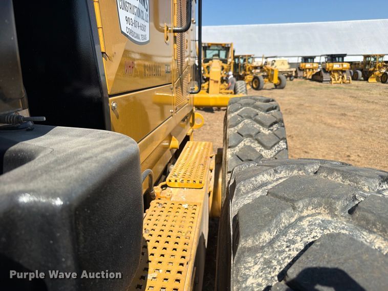 image for item FN3611 2011 Caterpillar 140M motor grader