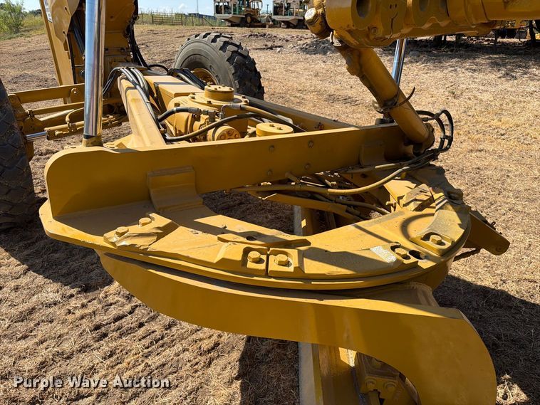 image for item FN3611 2011 Caterpillar 140M motor grader