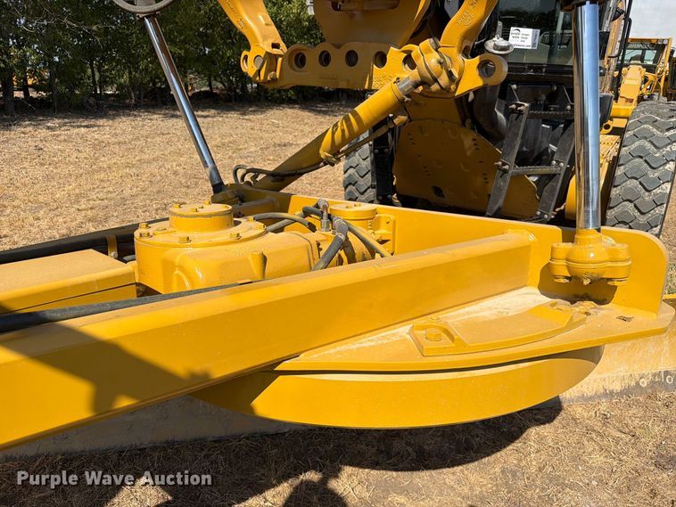 image for item FN3611 2011 Caterpillar 140M motor grader